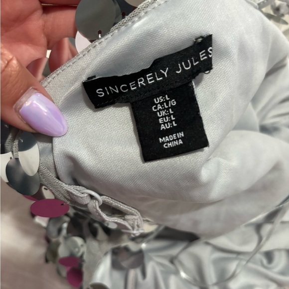 Sincerely Jules for Bandier Women's Silver Crop-top - Picture 2 of 3